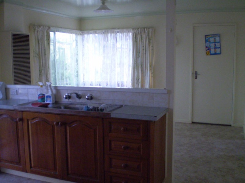 15 Wooles Avenue, Warrnambool VIC 3280