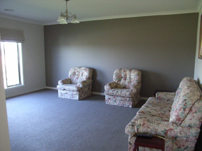 31 Huntingfield Drive, Warrnambool VIC 3280