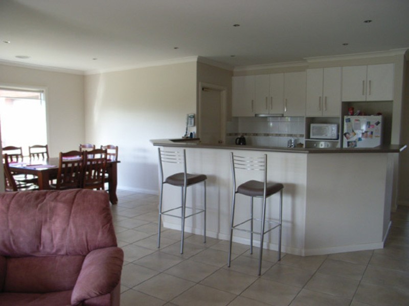 31 Huntingfield Drive, Warrnambool VIC 3280