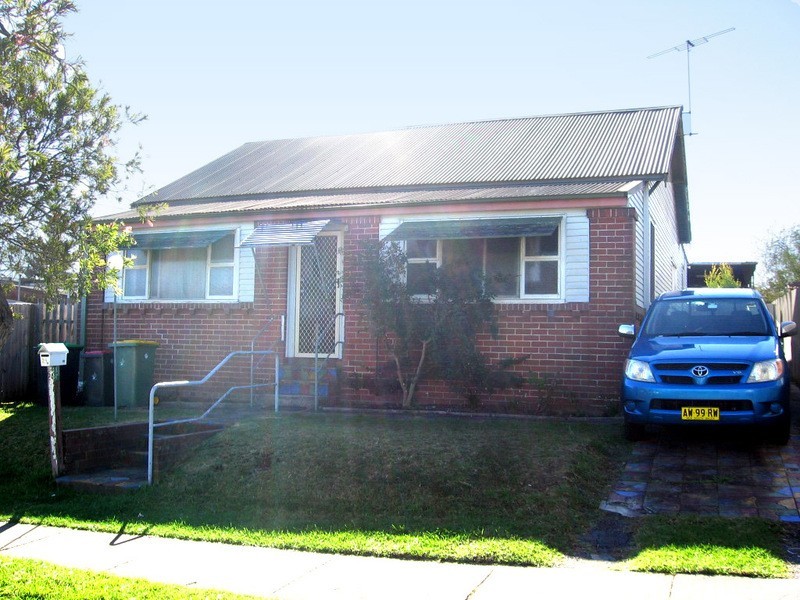 24 Wentworth Street, Birrong NSW 2143