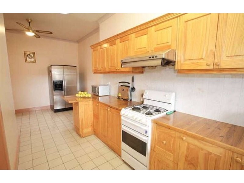 16 Wellington Road, Auburn NSW 2144