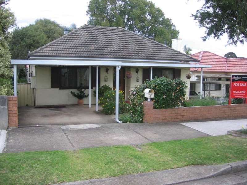4 Berry Street, Regents Park NSW 2143