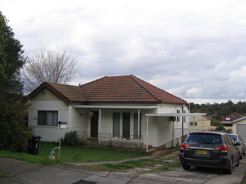 1 Downing Avenue, Regents Park NSW 2143