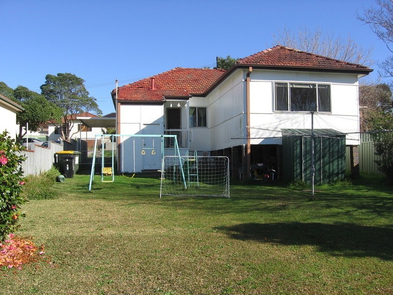 1 Downing Avenue, Regents Park NSW 2143