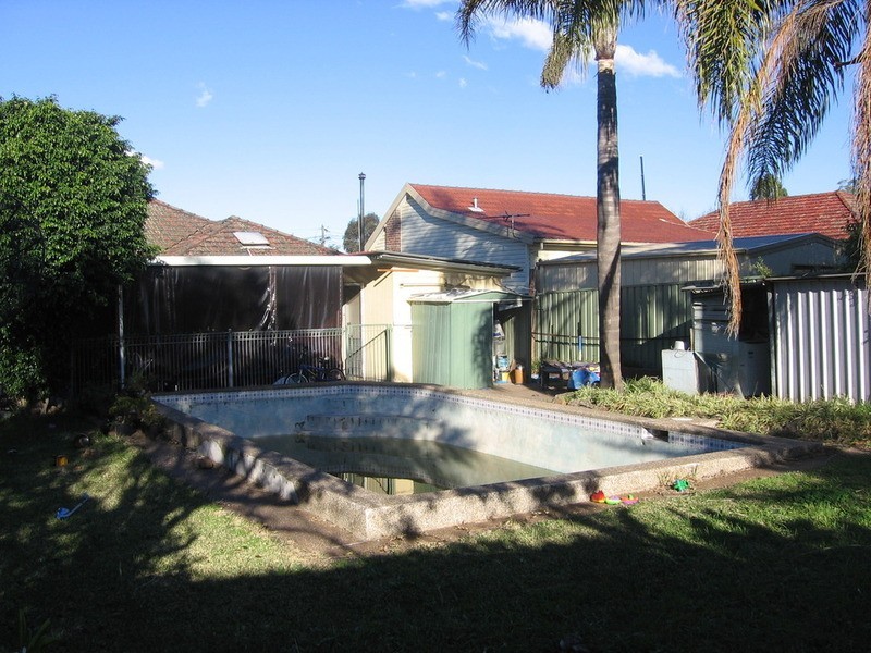 16 Regent Street, Regents Park NSW 2143