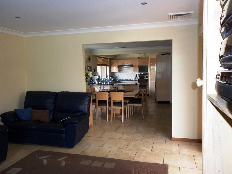 31 Clucas Road, Regents Park NSW 2143