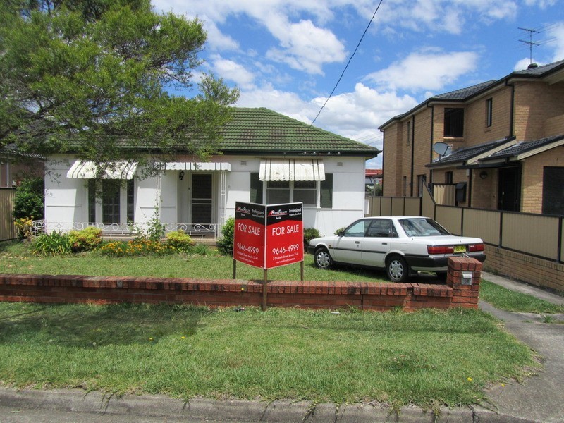 11 Dawson  Street, Fairfield Heights NSW 2165