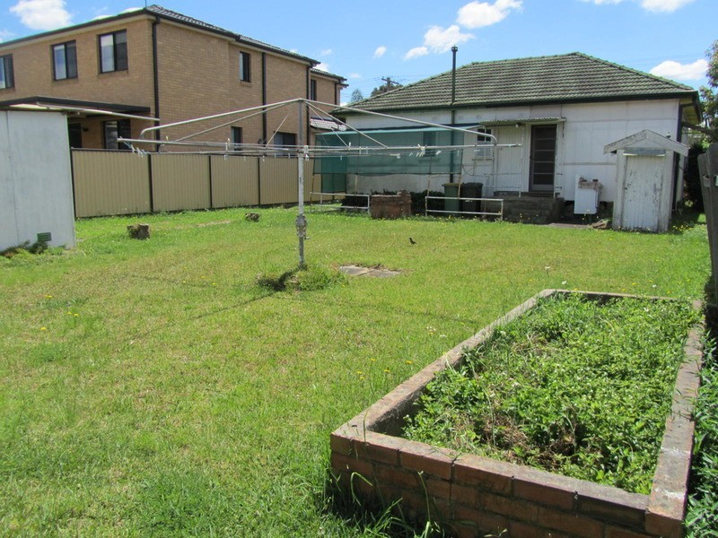 11 Dawson  Street, Fairfield Heights NSW 2165