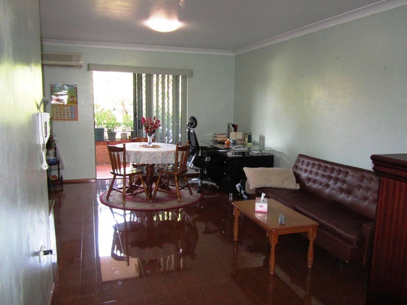 1/54-58 Amy Street, Regents Park NSW 2143