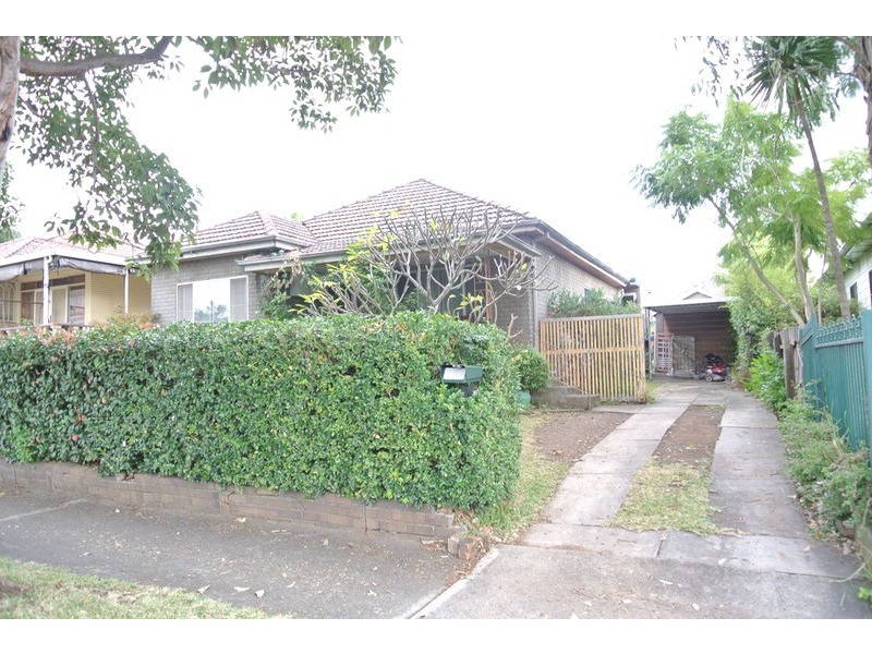 14 Regent Street, Regents Park NSW 2143