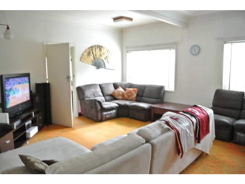 14 Regent Street, Regents Park NSW 2143