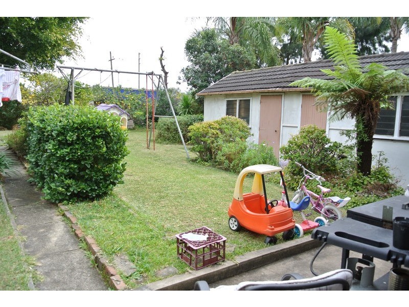 14 Regent Street, Regents Park NSW 2143