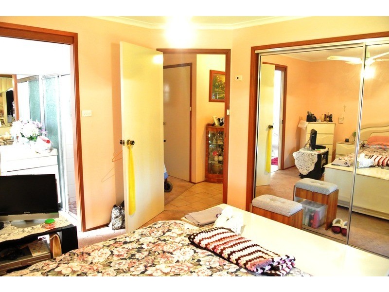 8a Kennington Oval, Auburn NSW 2144