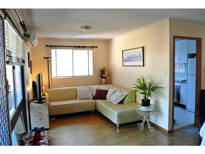 18/7-17 Edwin Street, Regents Park NSW 2143