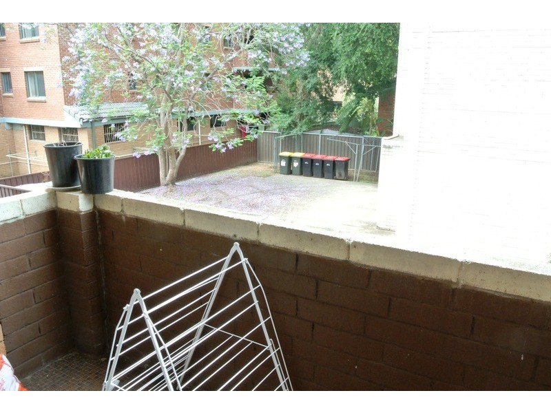 8/7-17 Edwin  Street, Regents Park NSW 2143