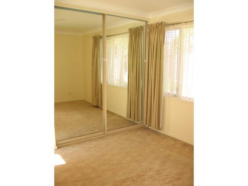 2/11 Harrier Place, Claremont Meadows NSW 2747