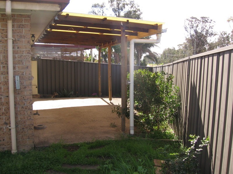 2/11 Harrier Place, Claremont Meadows NSW 2747