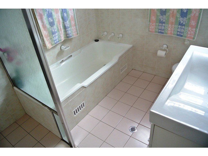 96 Amy Street, Regents Park NSW 2143