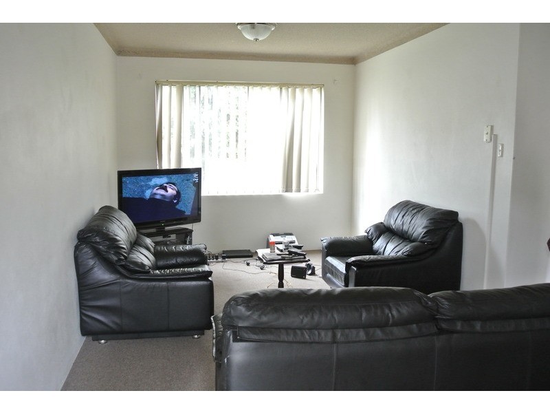 4/27 The Crescent, Berala NSW 2141