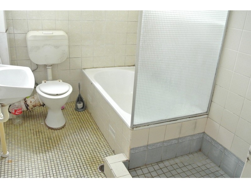 4/27 The Crescent, Berala NSW 2141