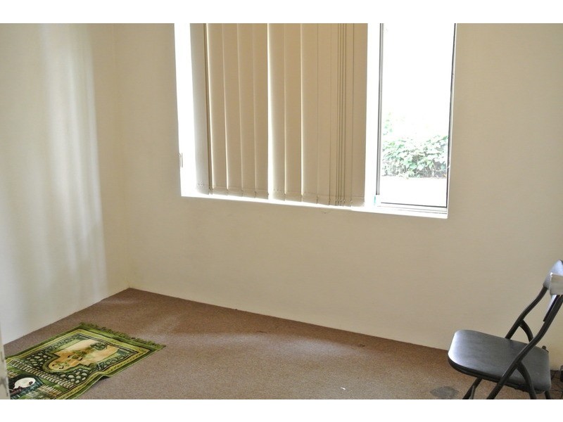 4/27 The Crescent, Berala NSW 2141