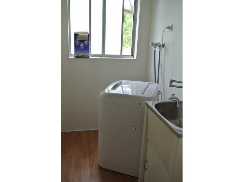 4/27 The Crescent, Berala NSW 2141