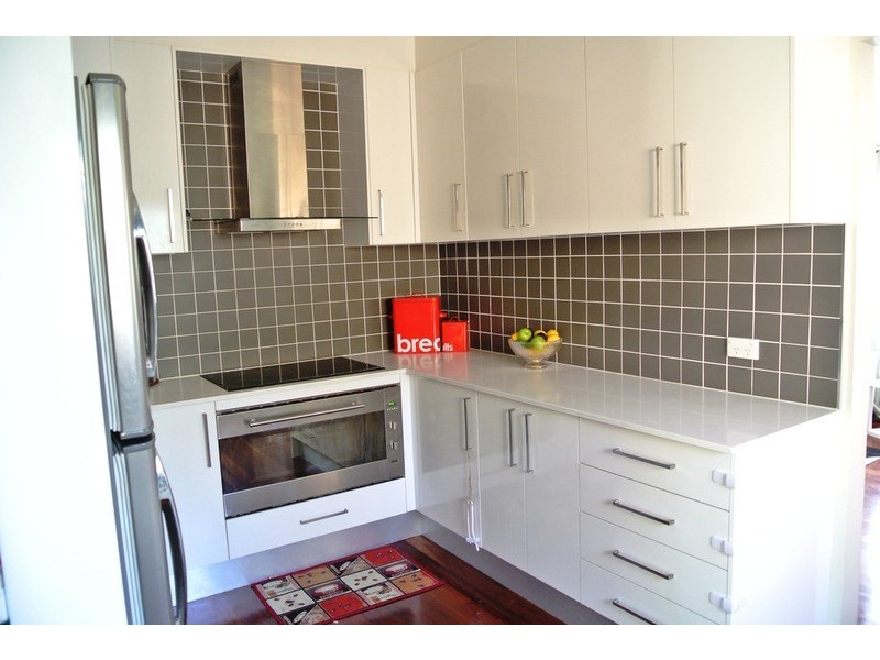 8 Claude James Crescent, Regents Park NSW 2143