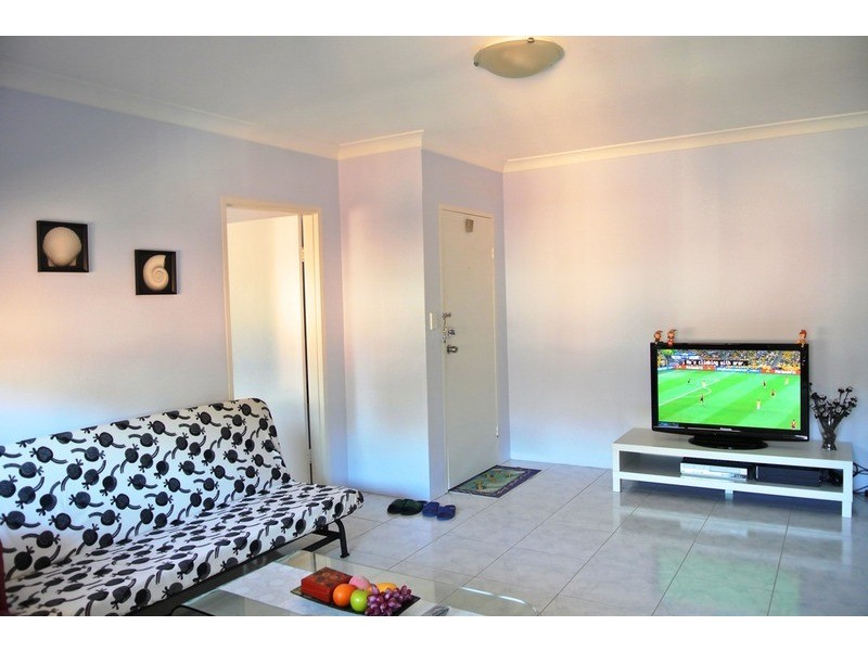 8/1 The Crescent, Berala NSW 2141