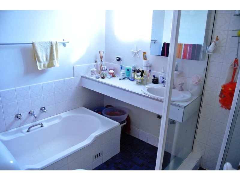 2/20 Edwin Street, Regents Park NSW 2143