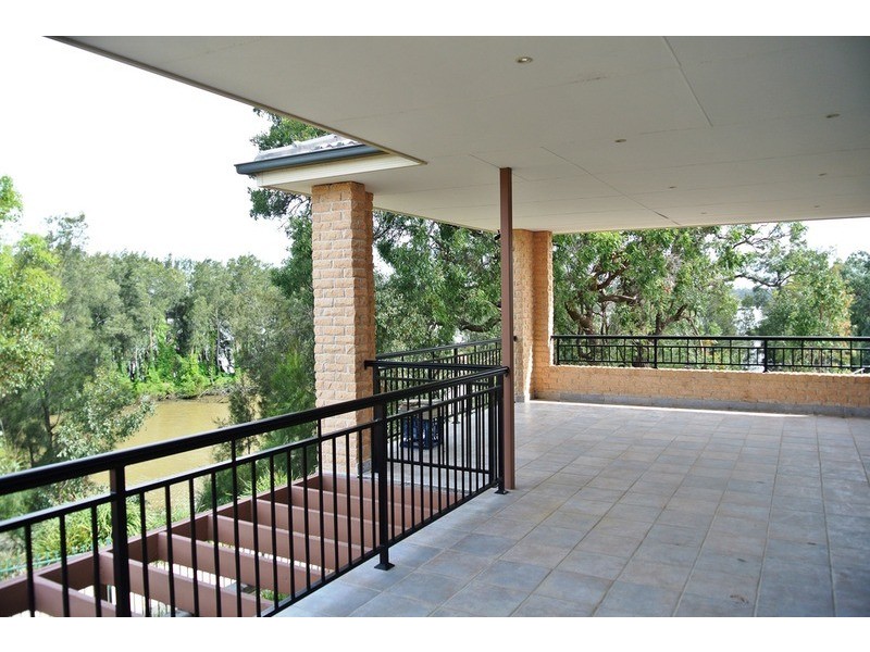 2 Presland  Close, Lansvale NSW 2166