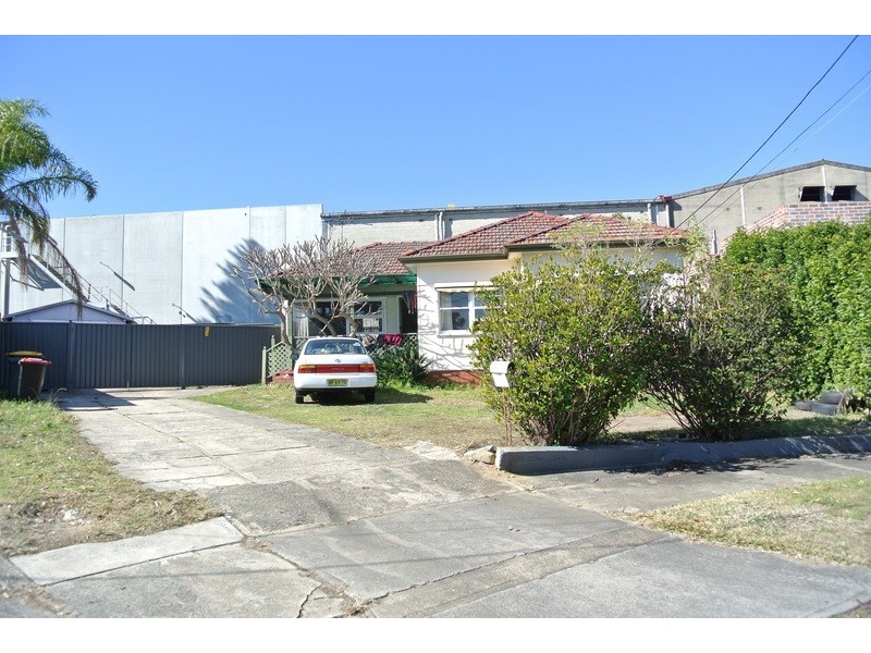 4 Lenore Place, Lidcombe NSW 2141