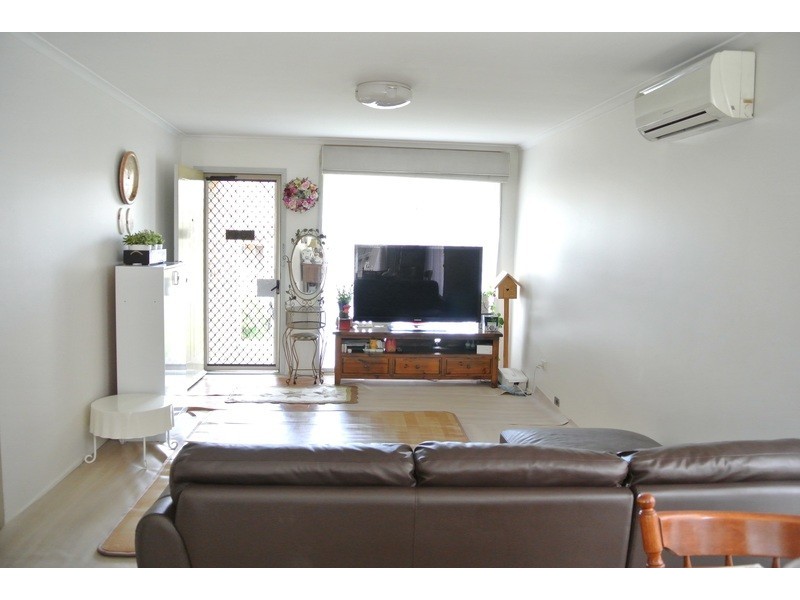 17 Ron Scott Circuit, Greenacre NSW 2190