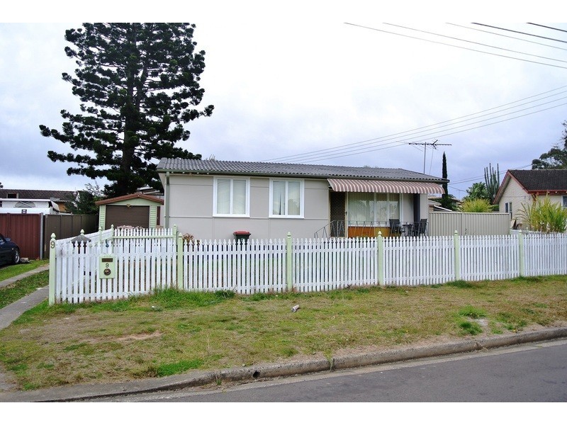 9 Barnett Place, Cabramatta West NSW 2166