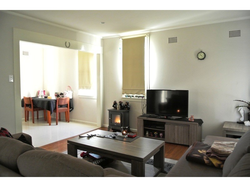 9 Barnett Place, Cabramatta West NSW 2166