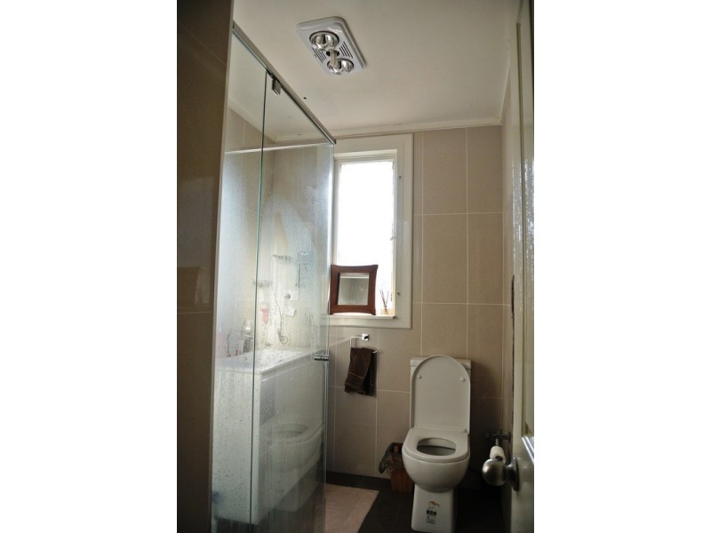 9 Barnett Place, Cabramatta West NSW 2166