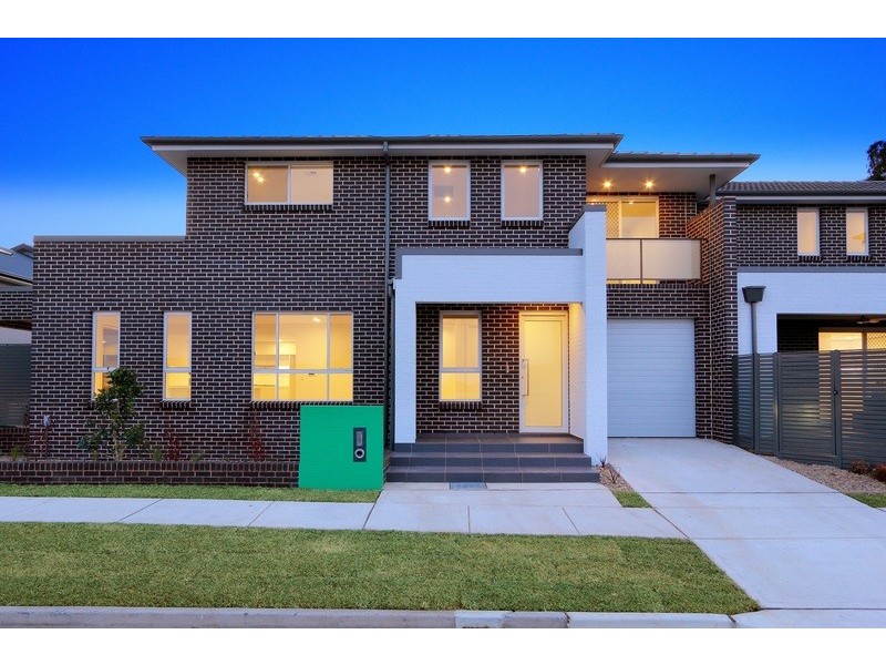 15a Kibo Road, Regents Park NSW 2143