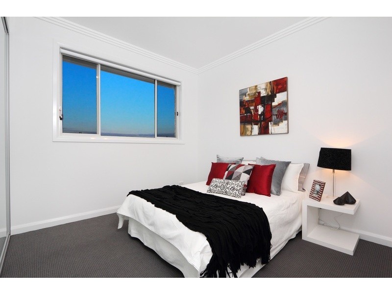 15a Kibo Road, Regents Park NSW 2143