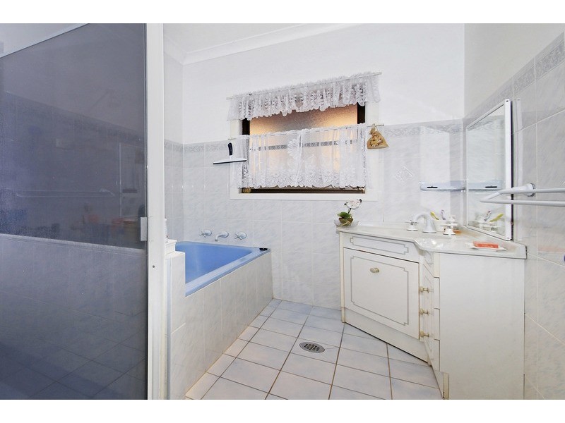 3 Magney Avenue, Regents Park NSW 2143