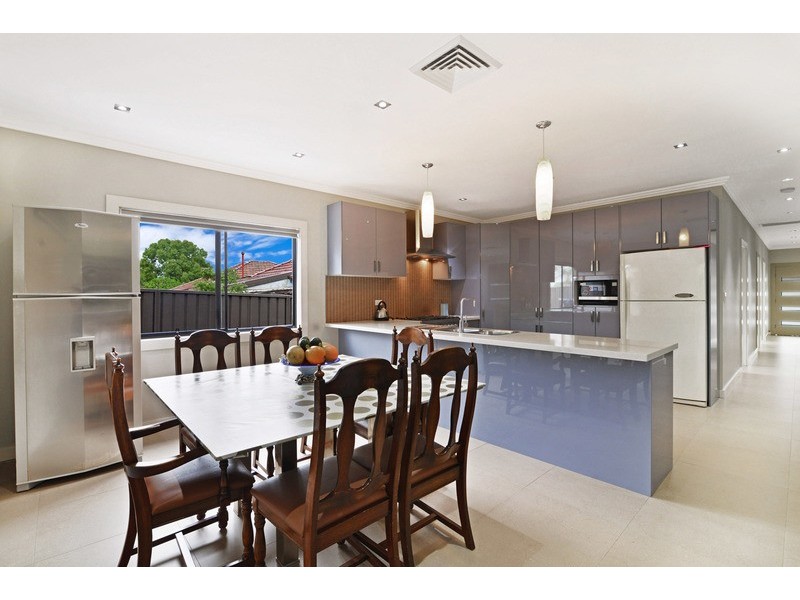 16 Angus Avenue, Auburn NSW 2144