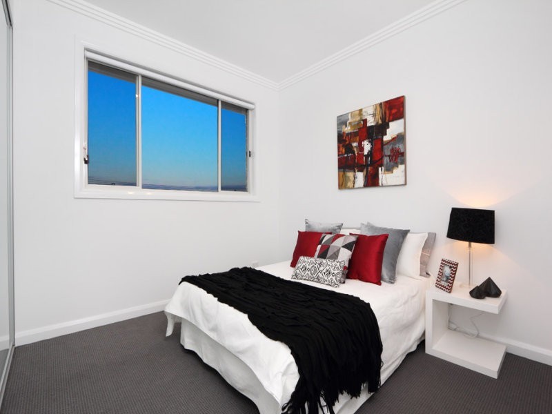 15a Kibo Road, Regents Park NSW 2143