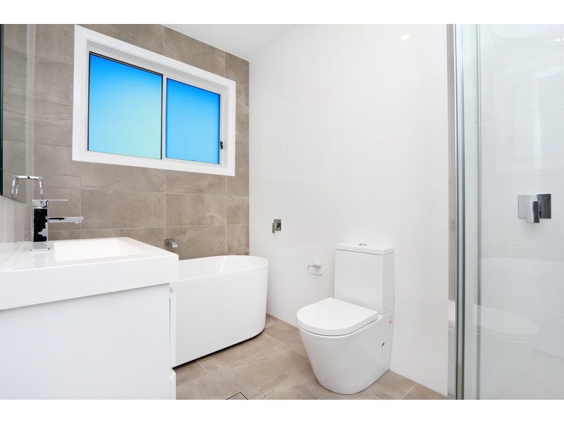 15a Kibo Road, Regents Park NSW 2143