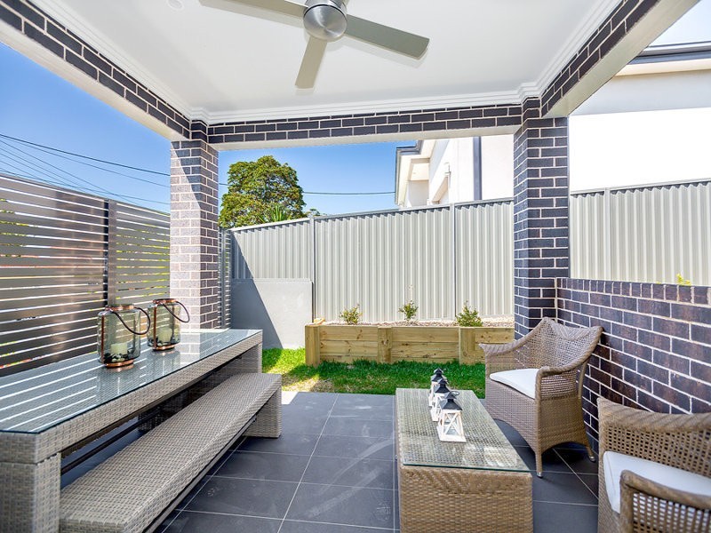 15a Kibo Road, Regents Park NSW 2143