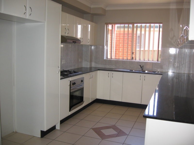 11/16-18 The Crescent, Berala NSW 2141