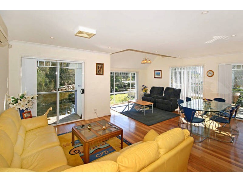 1 Berrima Crescent, Umina Beach NSW 2257