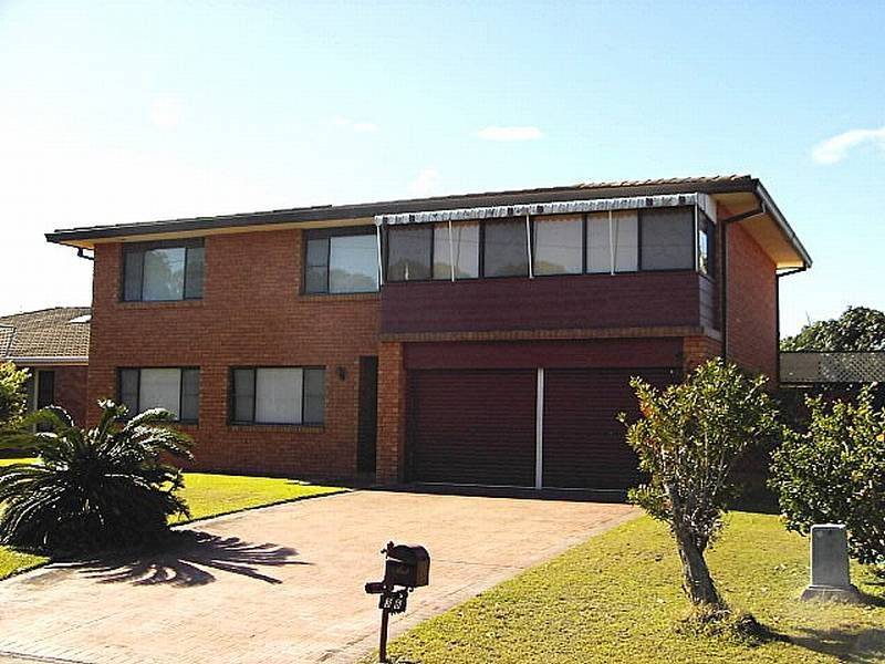 36 Ballanda Crescent, Iluka NSW 2466