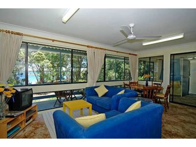 18 Queen Lane, Iluka NSW 2466