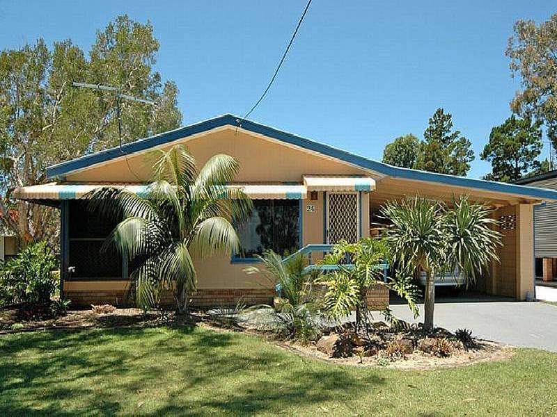 24 Marandowie Drive, Iluka NSW 2466