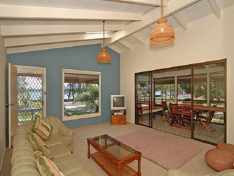 24 Marandowie Drive, Iluka NSW 2466