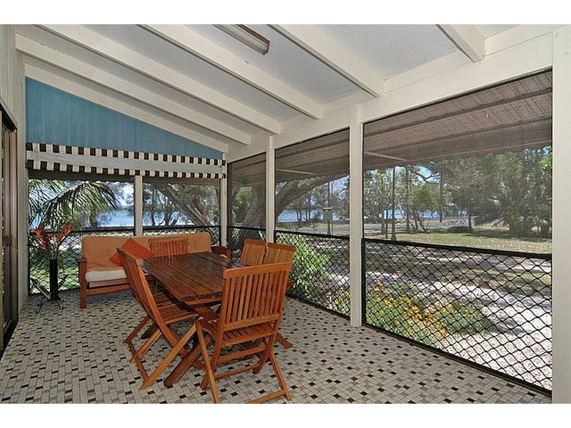 24 Marandowie Drive, Iluka NSW 2466