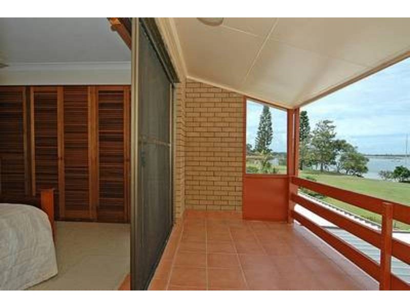 2/28 Queen Lane, Iluka NSW 2466